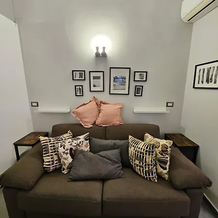 Charlotte House Apartman Nápoly